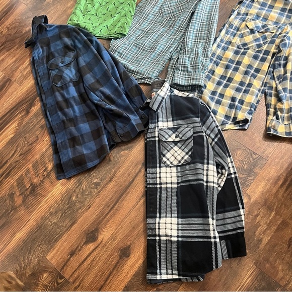 Men’s Medium Duluth and Wrangler Plaid Button Down Lot - Picture 2 of 9
